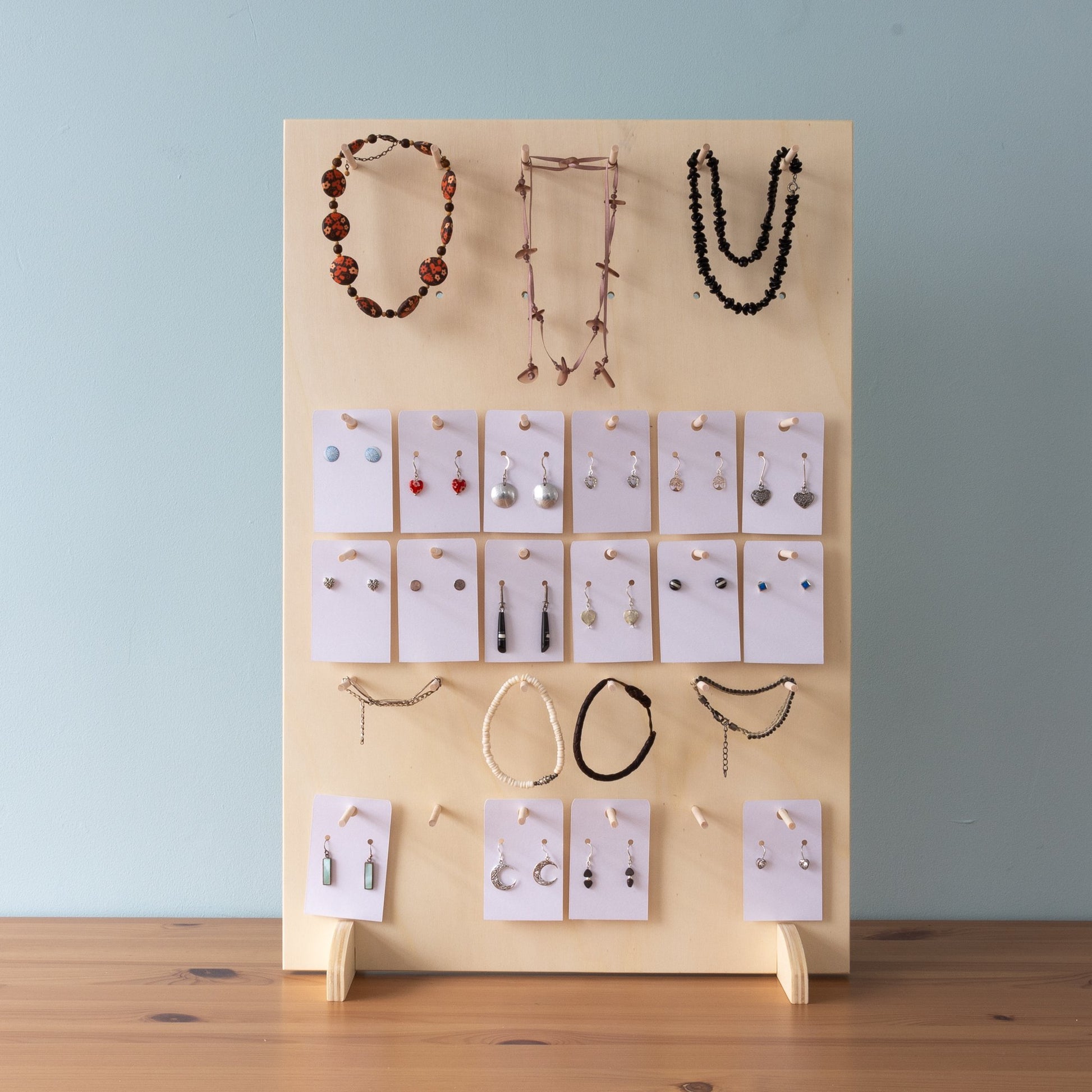 jewellery pegboard countertop