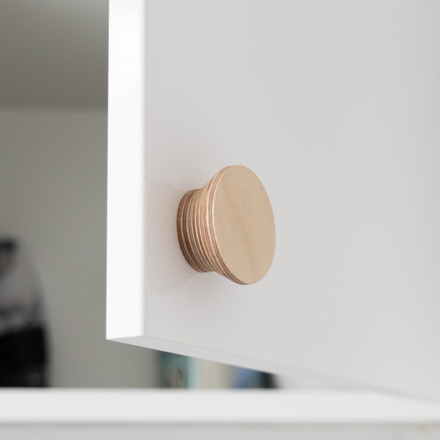 Round Plywood Cabinet Knob